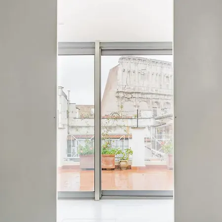 Modern Cozy Near The Colosseum In