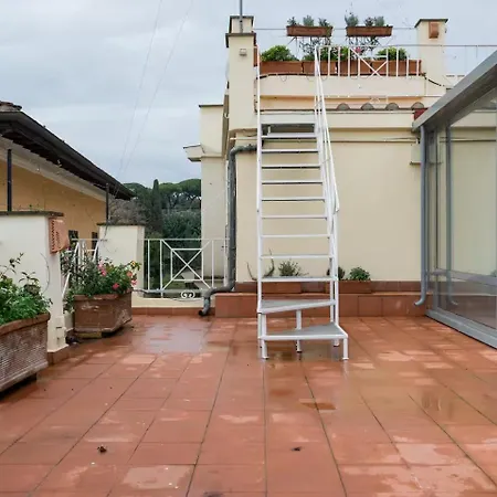 Modern Cozy Near The Colosseum In Róma