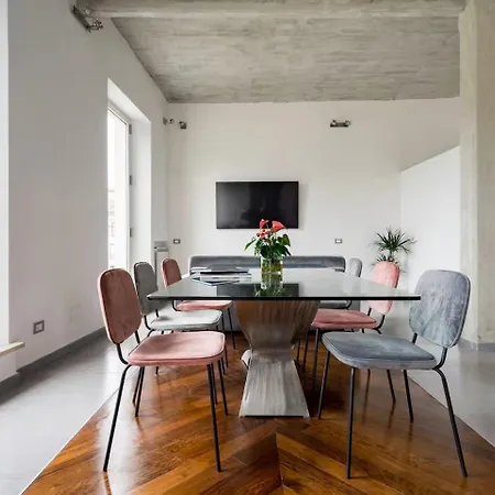 Modern Cozy Near The Colosseum In 4*