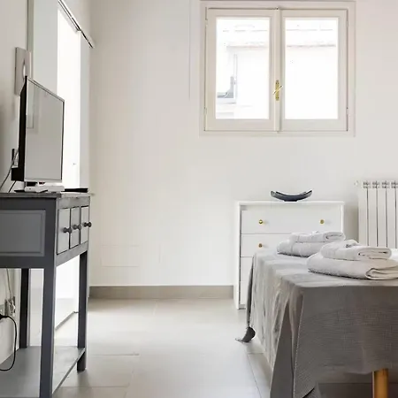 Modern Cozy Near The Colosseum In Róma