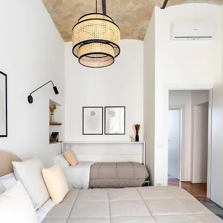 Modern Cozy Near The Colosseum In 4*